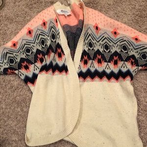 A cute open cardigan great for spring!